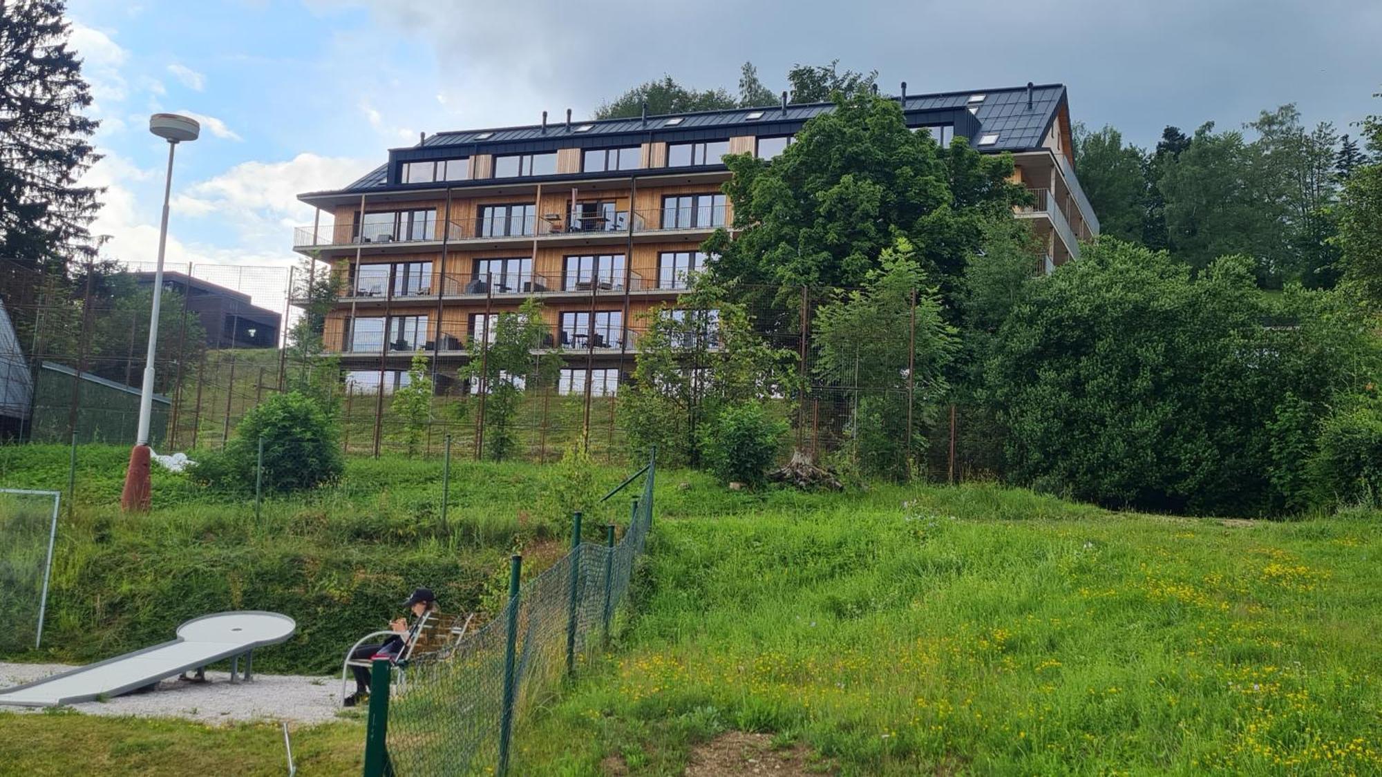 Krasny Apartman U Sjezdovky V Janskych Laznich Trutnov Esterno foto